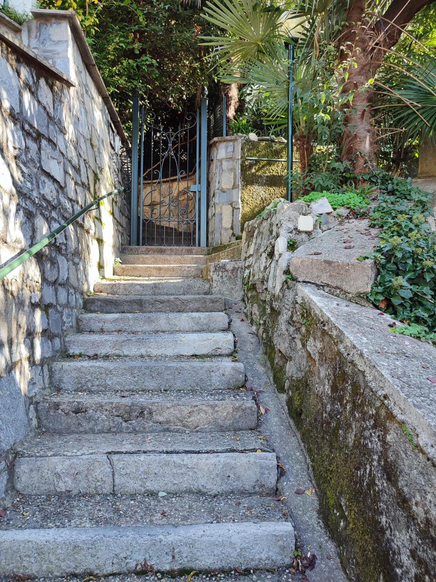 150 Steps To Heaven - By Myhomeincomo Como Exterior photo